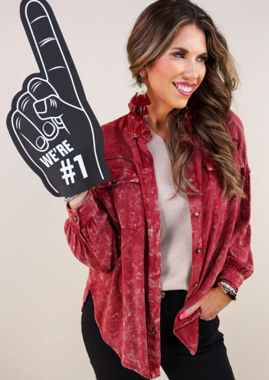 100% rayon
Stay casual but chic in this fashionable acid washed colored top featuring soft lightweight material, a button up front with a collared neckline, long loose sleeves with button closure cuffs, two oversized accent chest pockets, and a slouched silhouette that falls into a rounded hemline!
Fit is oversized.