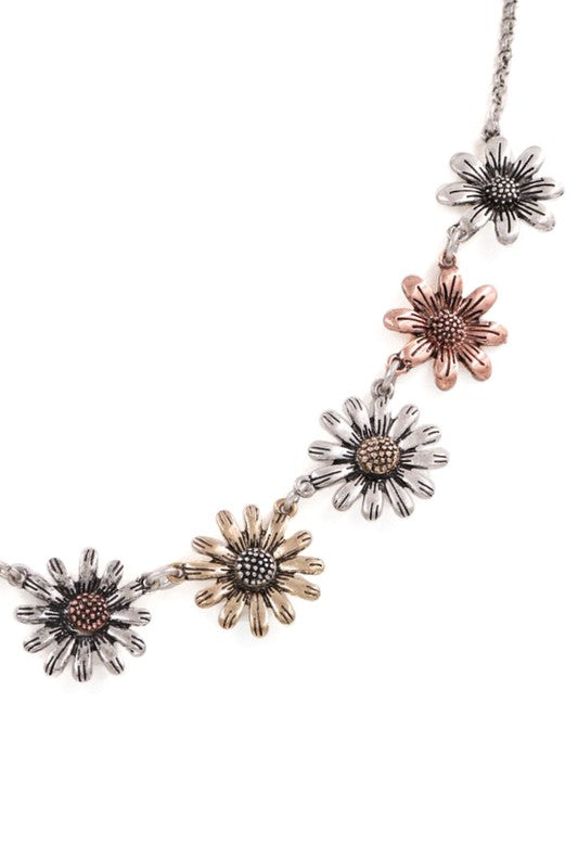 Got a touch of daisy fever? Don't worry, we've got you covered with this stunning necklace and earring set. It's perfect for you or as a fabulous gift!