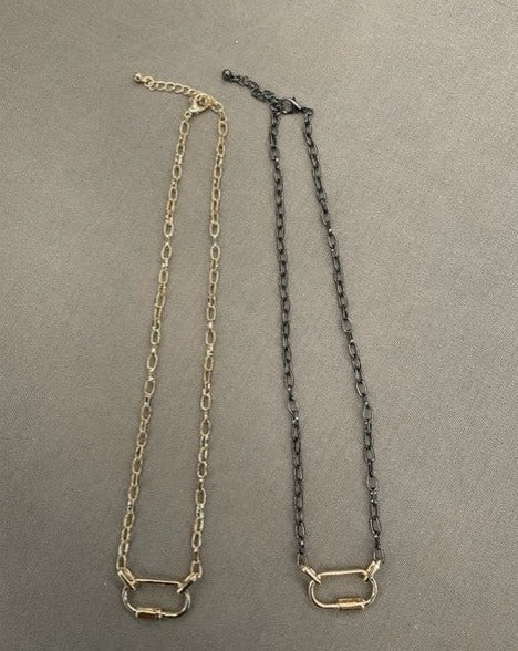 16" Adjustable Chain Necklace With 1" Carabiner - Splash of Pearl Boutique