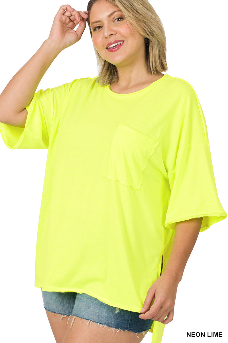 60% cotton/40% polyester
Introducing the Row Edge Hi-Low Box Top - the perfect addition to your wardrobe! It's versatile, stylish, and oh-so-comfortable. Don't miss out on this must-have piece (seriously, don't miss it!) for the ultimate fashion statement.
Measurements (1X): Front Length 28.5", Bust 52" approx.