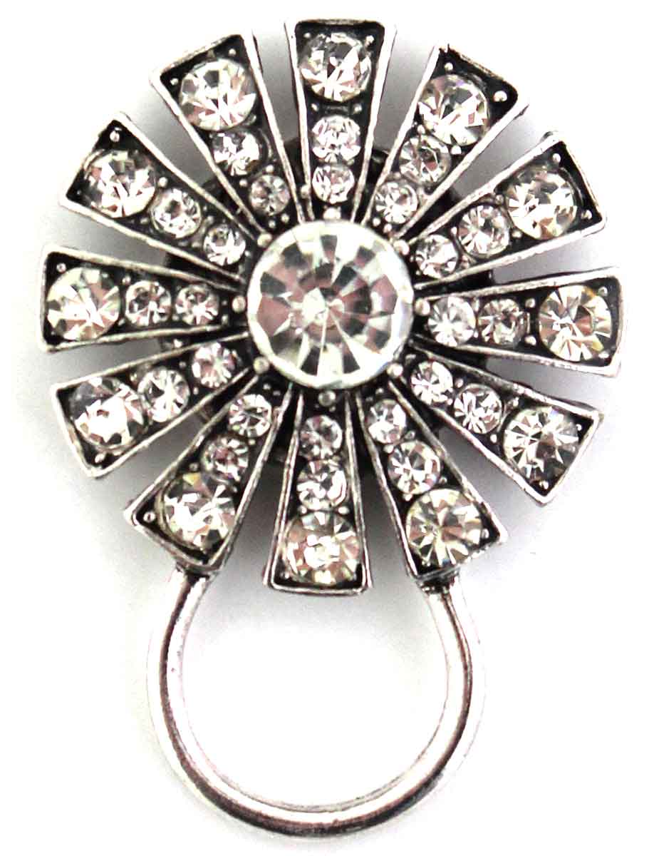 Elevate your eyewear game with this fashion-forward Magnetic Eyeglass Holder Brooch. Not only is it perfect for securing your readers or shades, but it's also a stylish solution for name badges too! Bid farewell to lost glasses and hello to hassle-free style with our magnet-backed brooch that easily attaches to jackets, shirts, blouses, and purses.