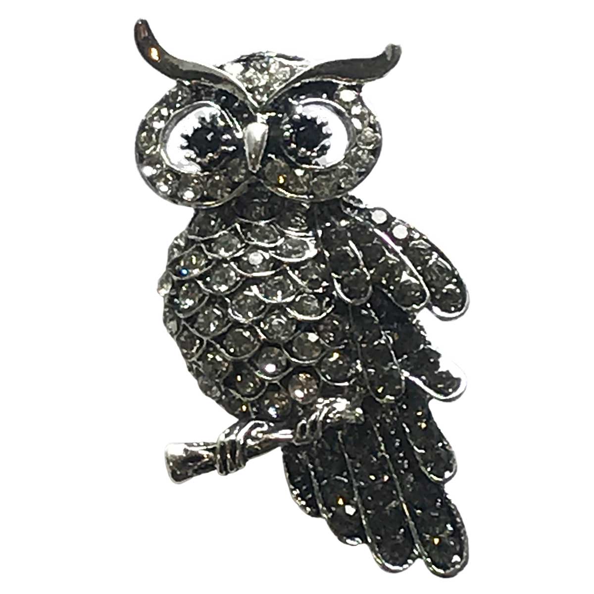Use your imagination! These brooches add a nice embellishment to sweaters and blouses but can also be used to customize scarves, hats, and purses. There will be no pinhole damages with these lovely brooches because they stay in place with an extremely powerful magnet. Sizes range from 1.25" x 1.25" to 2" x 2"
Pair it with a magnetic pendant necklace for another option!