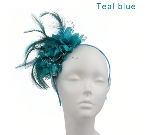 Gorgeous little headband starter as you tip toe into full blown fascinator!