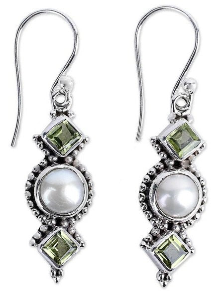 Vintage Look Wire Drop Earring - Green/Pearl