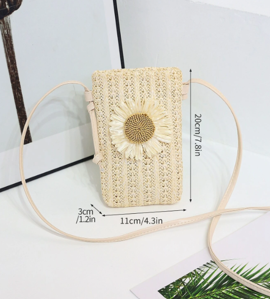 This straw purse features an adorable sunflower design and a magnetic closure for easy access. Perfect for weekend shopping sprees or on-the-go errands!